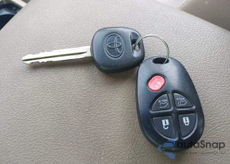 2013 Toyota Highlander Se V6 from USA, damaged, VIN 5TDBK3EH9DS247605